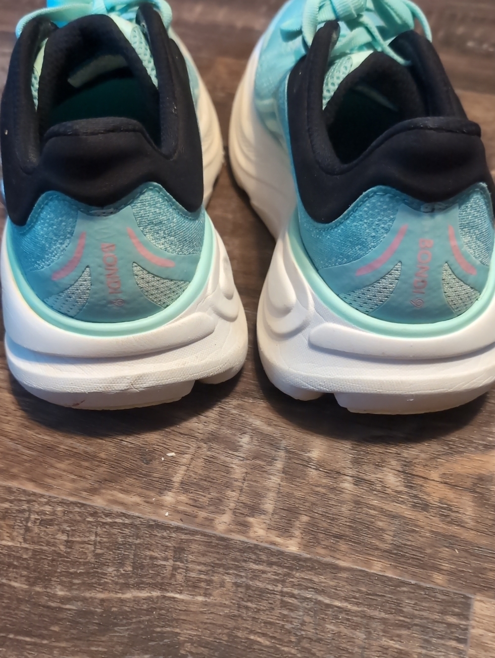 Hoka Bondi 9 Sz 8 B Women's Athletic Shoes in Aqua and Black - Picture 6 of 7